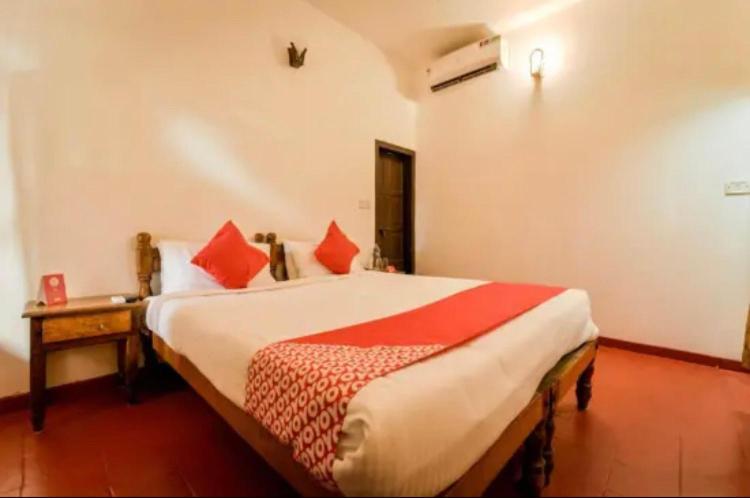 Hotel Lovely Inn ! Puri Пури Экстерьер фото