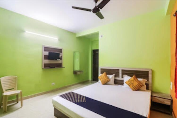 Hotel Lovely Inn ! Puri Пури Экстерьер фото