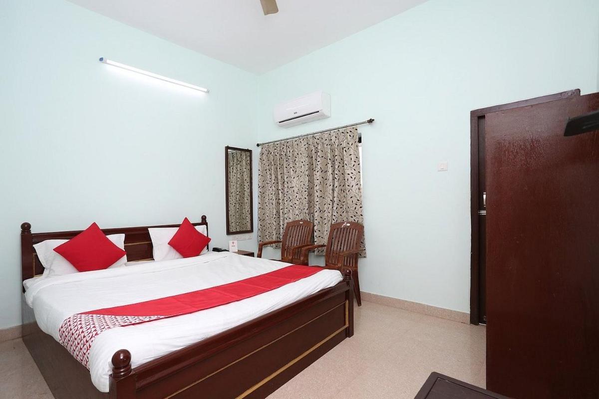 Hotel Lovely Inn ! Puri Пури Экстерьер фото